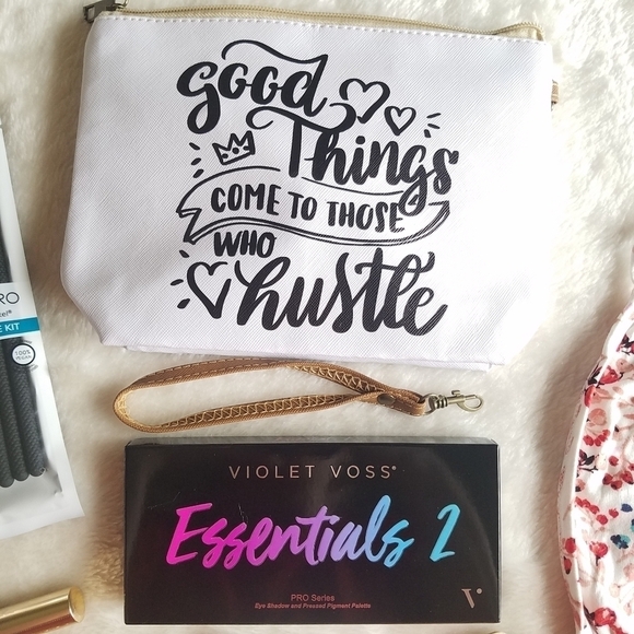 NWT 9 Piece Brand Name Beauty Bundle $185 Value - Picture 5 of 6